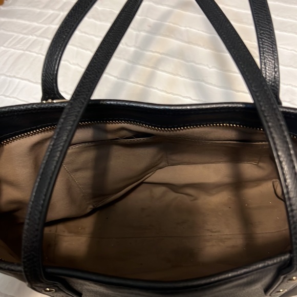 Coach - Picture 4 of 5